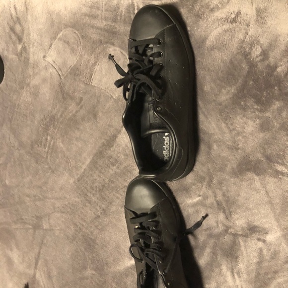 Adidas - Picture 3 of 4